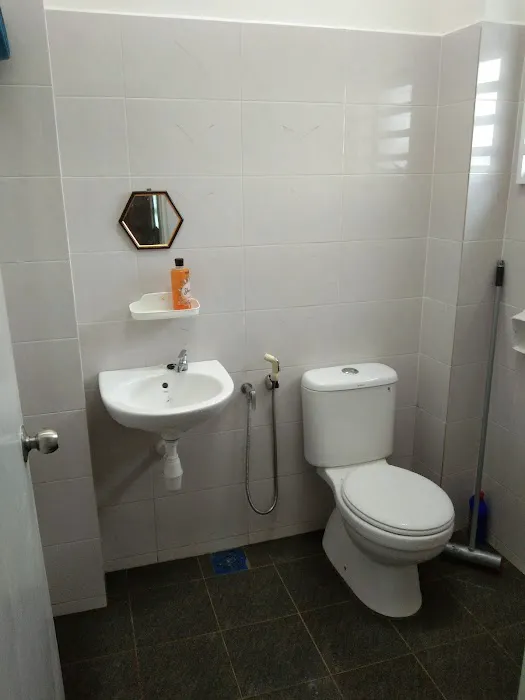 Ayyris Homestay Picture 4