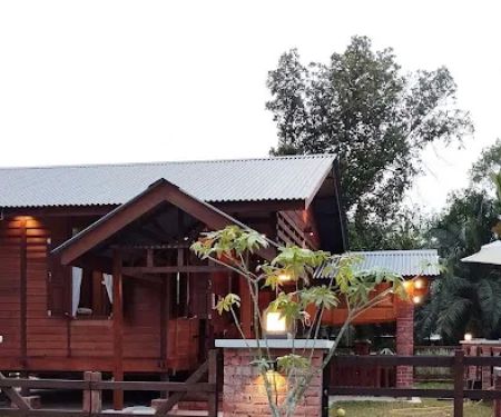 Rumah Kebun Hajar di Kebun Nanas