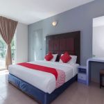 OYO 542 S2 Hotel