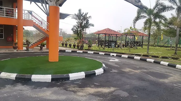 Dewan Felda Wilayah Raja Alias Picture 3