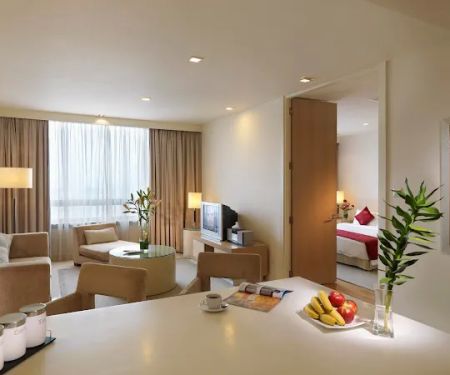 St. Giles Boulevard Hotel