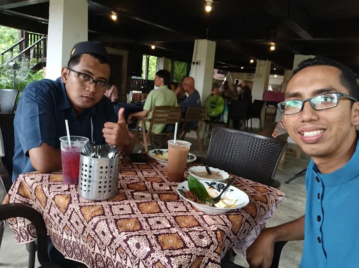 Teratak Sekayu Roomstay (Muslim Only) Picture 8