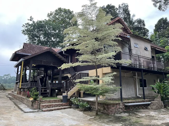 Teratak Sekayu Roomstay (Muslim Only) Picture 4