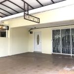 Rumah Tamu Desa Puteri