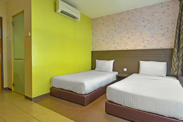 Capital O 90788 New Hotel 33 Permaisuri Picture 7