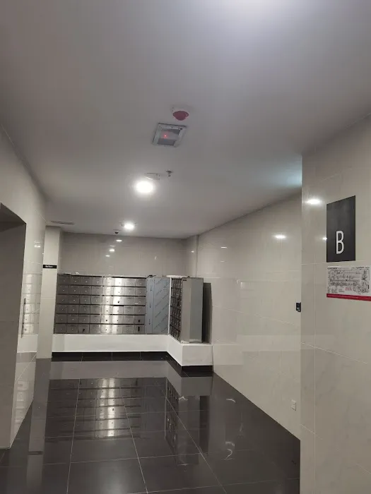 Modern Comfy HomeStay@Bdr Permaisuri with 2 parking WIFI Netflix Picture 8