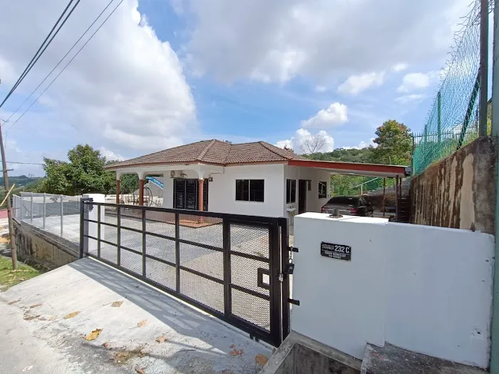 Tedoh Homestay by Esyam Picture 1