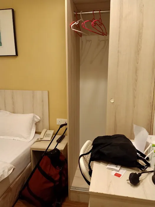 Hotel Zamburger Taman Segar Picture 5
