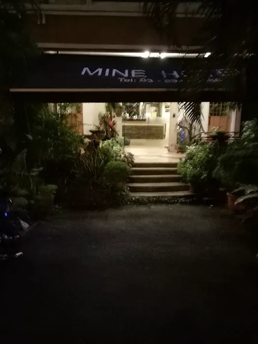 Mine Hotel Picture 4