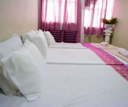 i Rose Budget Hotel