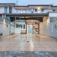 HomeStay Near The Mines @Tmn.Bkt.Belimbing ico