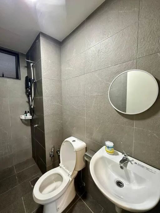 Apartment Creamy Majestic Maxim Picture 1