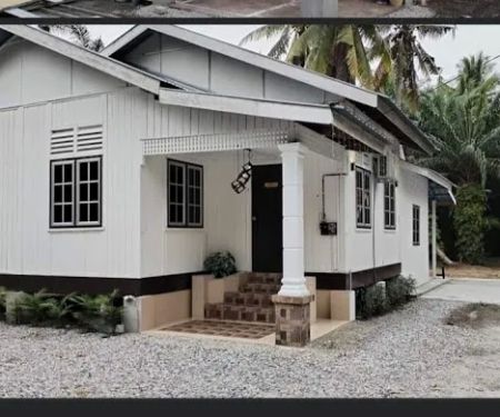Anggerik Homestay