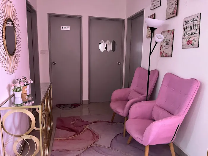 Pink House Sentrovue Picture 8