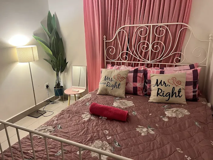 Pink House Sentrovue Picture 2