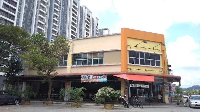 De & Dini Homestay Sentrovue Service Apartment Puncak Alam Picture 1
