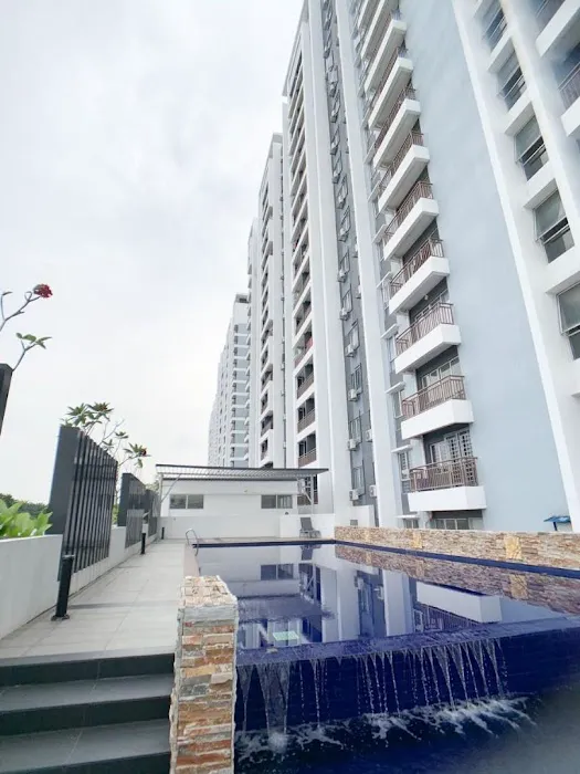 Yusryn Homestay Sentrovue Puncak Alam Picture 1