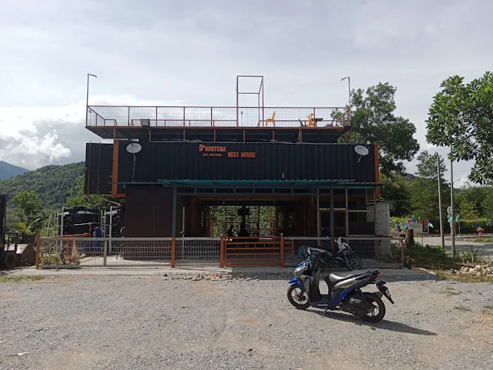 D'kontena Resthouse n homestay Picture 4