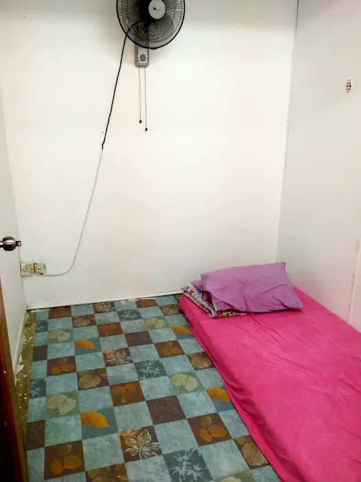 Hostel 15 Room For Rent Subang jaya Picture 1