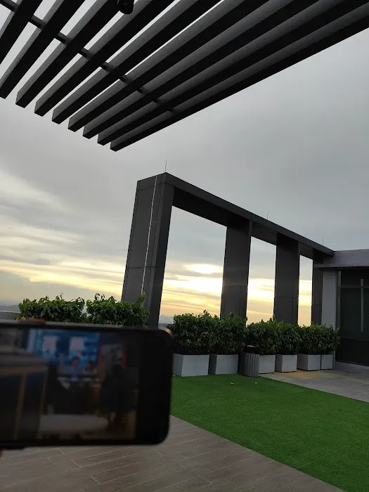 Gold Suites By Xuites at Farm In The City Picture 7
