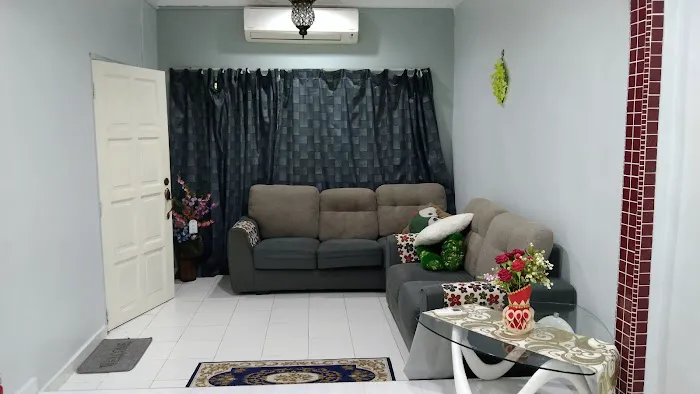 AYUYA HOMESTAY JELEBU Picture 3