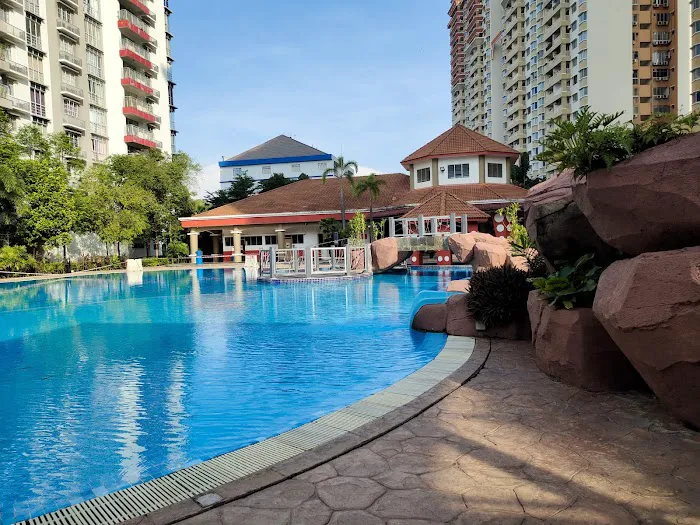 Koi Tropika Condominium Picture 5