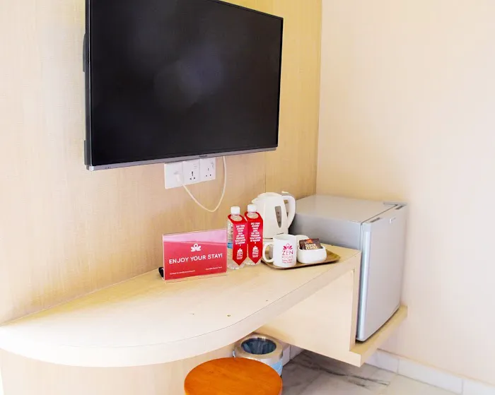 ZEN Rooms SH Hotel Pudu Picture 4