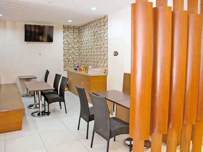 ZEN Rooms SH Hotel Pudu Picture 3
