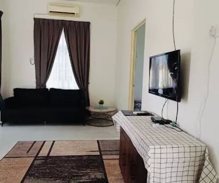 HOMESTAY AISYAH ( BIDOR )