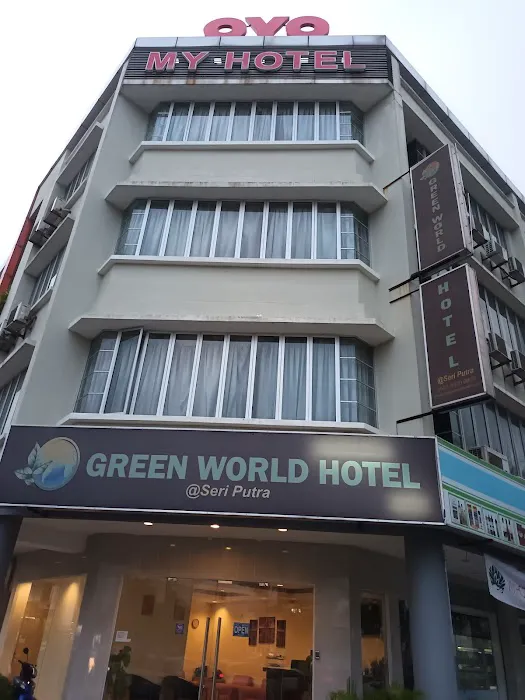 OYO 89966 Green World Hotel @ Seri Putra Picture 2