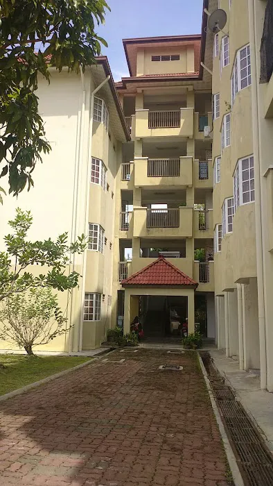 Kuaters Klinik Kesihatan Bandar Seri Putra Blok G Picture 1