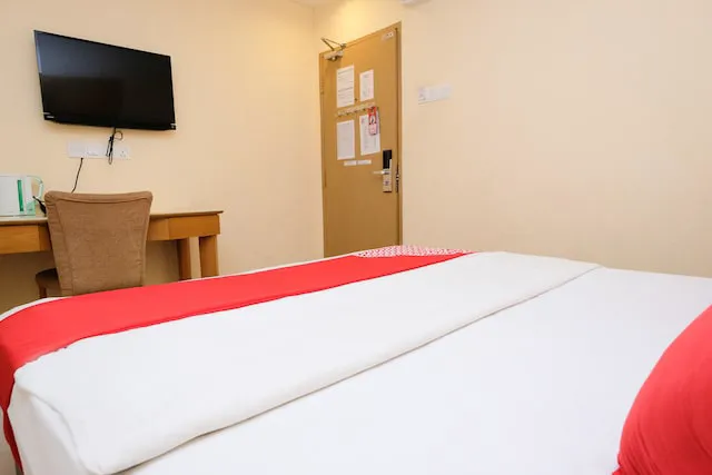 Super OYO 635 Seven Days Hotel Picture 4