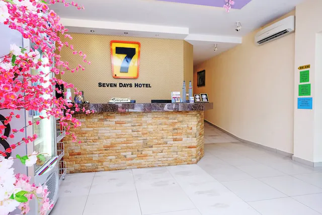 Super OYO 635 Seven Days Hotel Picture 9