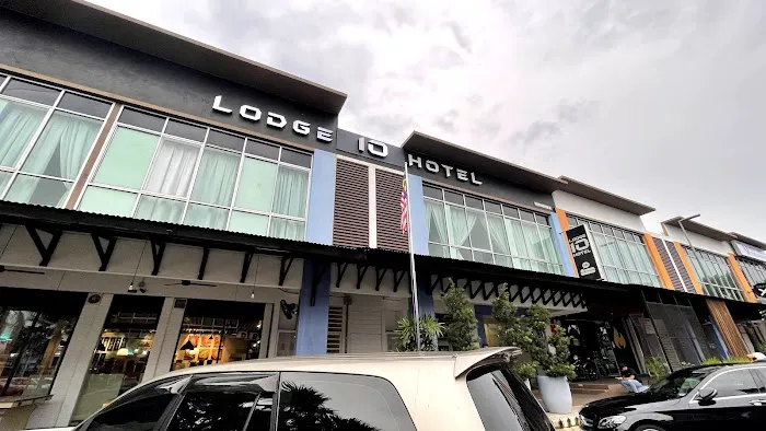 Lodge Ten Hotel Picture 1