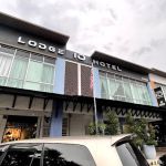 Lodge Ten Hotel