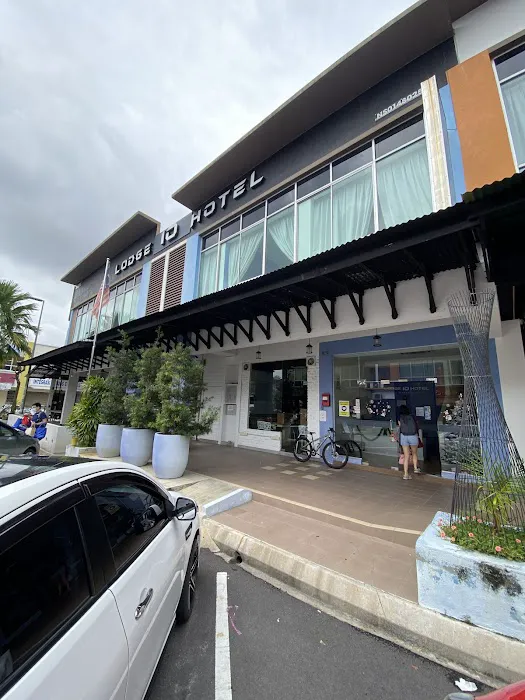 Lodge Ten Hotel Picture 6