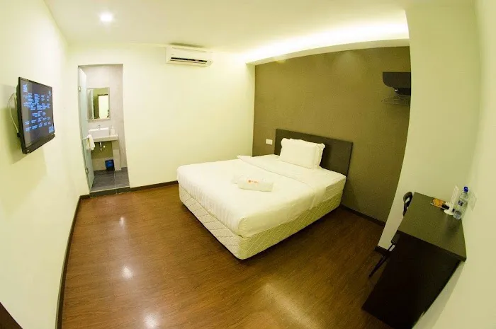 1 Orange Hotel Kuchai Lama Picture 10