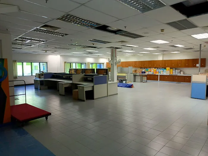 KL Service Suite at Times Square Picture 8