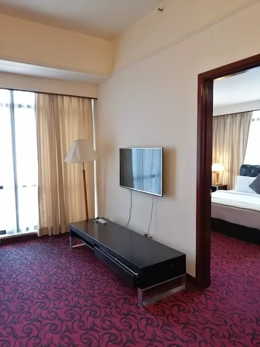 KL Service Suite at Times Square Picture 6