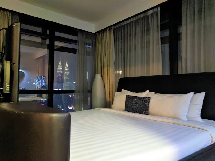 The Apartments at Times Square Picture 2