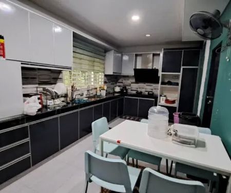 YM homestay meru, Klang.