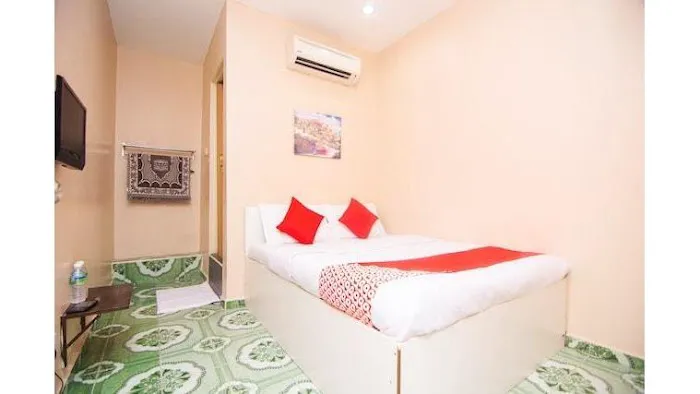 OYO 1224 Hotel Hajah Rohayah Picture 3