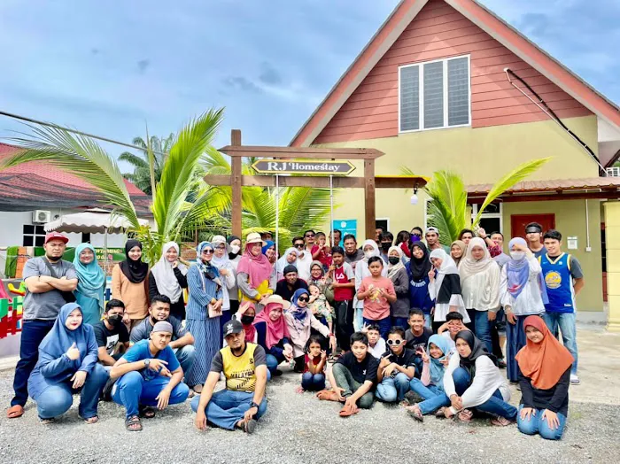 RJ Homestay Sungai Terap Picture 4