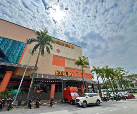 Sky Hotel Selayang