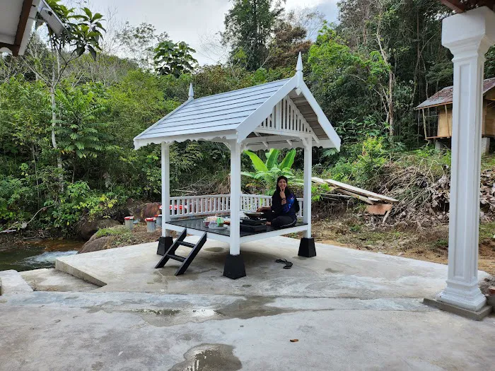 Riverside Homestay Picture 6