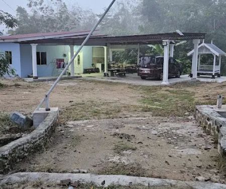 Riverside Homestay