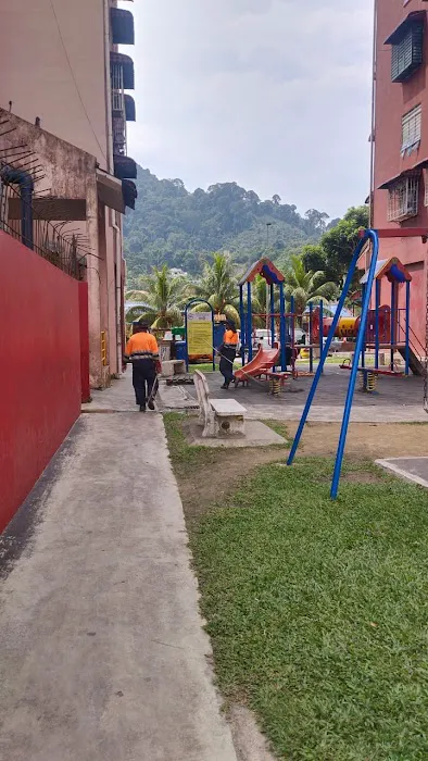Pangsapuri Desa Lembah Permai Picture 6