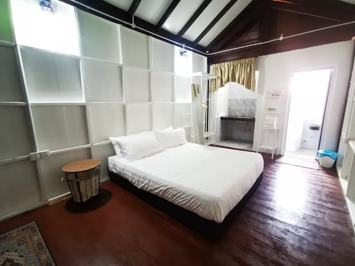 Paradian Chalet Picture 3