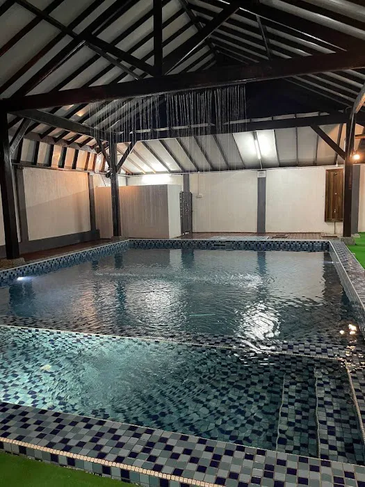 Paradian Chalet Picture 7