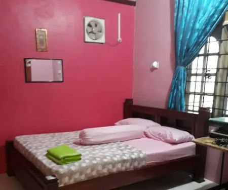 NH Homestay Senawang